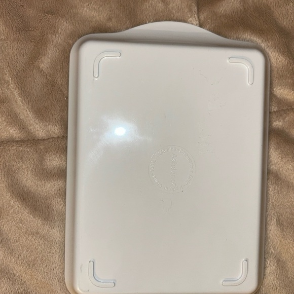 Ashdene of Australia Kangaroo tray. Approximate measurements shown in photo. - Picture 3 of 6